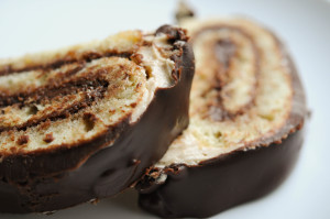 Rolled Hazelnut Nutella Cake